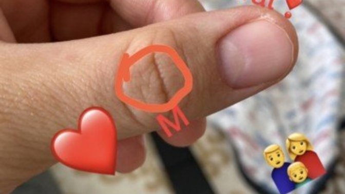 Evleneceğiniz kişinin baş harfi sol parmağınızın üstünde yazıyormuş sizde ne yazıyor?
