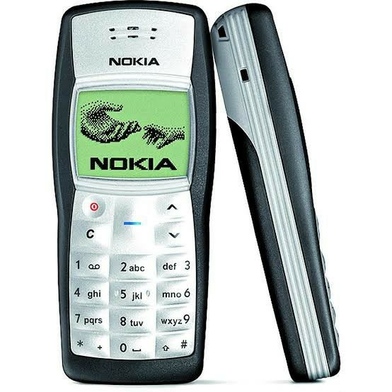 İlkler unutulmaz derler! İlk cep telefonunuz hangisiydi?