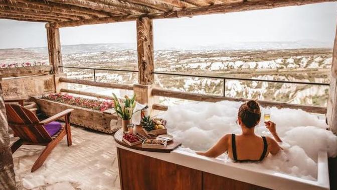 Balayı için tatile eşinizin ailesi gelmek istese ne tepki verirsiniz?