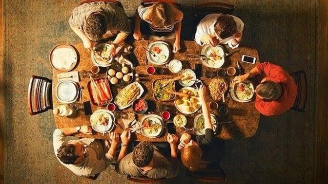 Dizi ve filmlerdeki yemek sahneleri karnınızı acıktırıyor mu?