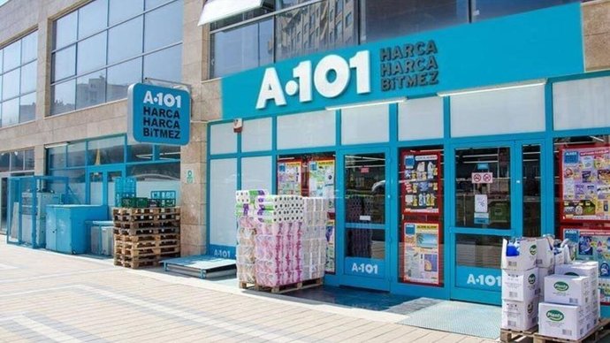 A101de çalışan erkekler neden hep yakışıklı?