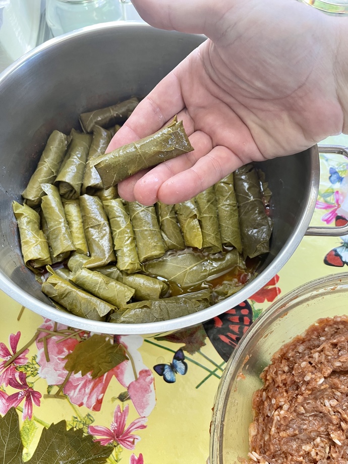 Etli yaprak sarması mı? Zeytin yağlı mı?