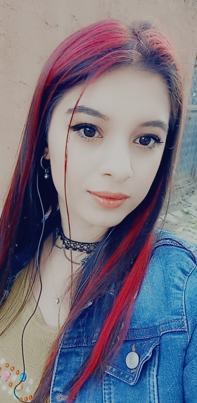 Kırmızı saç mı? boyasız mi?