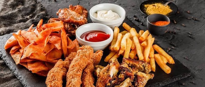 Sizce ketçap ve mayonez en güzel hangi yemekle yeniliyor?
