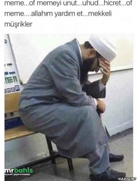 Erkekler dekolteli bi kız fotosu görünce ne düşünüyor?