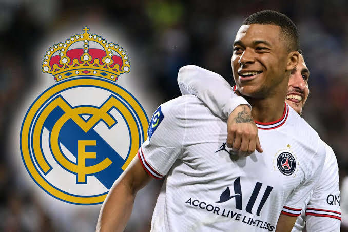 Real Madride imza atması beklenen Mbappe, PSG ile 3 yıllık yeni sözleşme imzaladı! Siz olsaydınız, ne yapardınız?