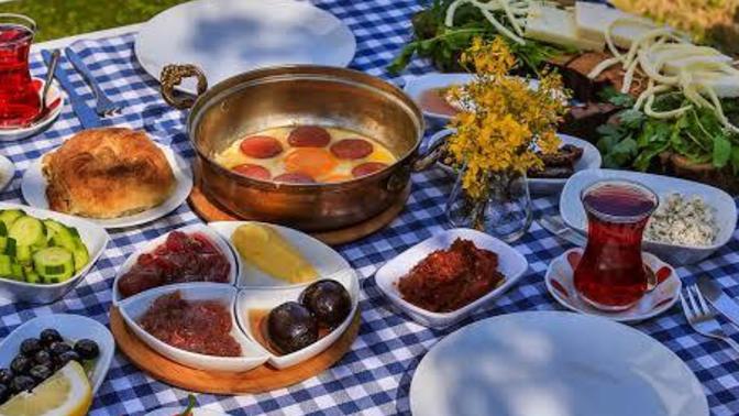 Pazar kahvaltısı evde mi yoksa dışarıda mı daha keyiflidir?