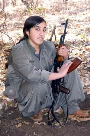 Ben hemşireyim fakat ismimin Delal olduğunu ögrenenler garip tepki veriyor, neden?