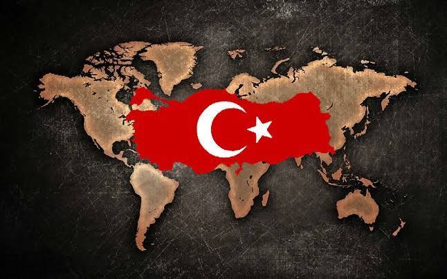Bir devletin çatısının altında iken başka bir devleti arzulamak vatan hainliği mi?