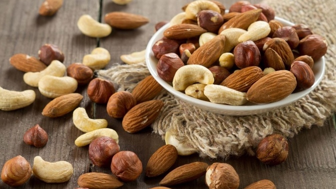 Kuruyemişin içindeki hangi yemişleri seçensin?