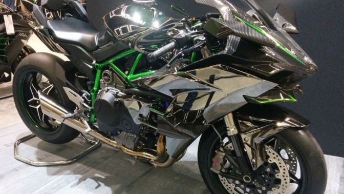 Minyatür oyuncak araba motor koleksiyonu yapan veya bilgisi olanlar yardımcı olabilir mi?