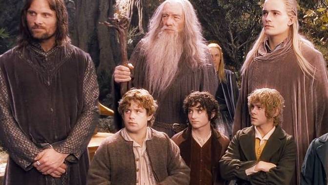 Hangi filmin evreninde yaşamak isterdiniz? Yüzüklerin Efendisi mi, Harry Potter mı?