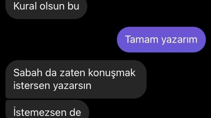 Morlu yazılar ben yazdım konuşmak istiyor mu istemiyor mu?