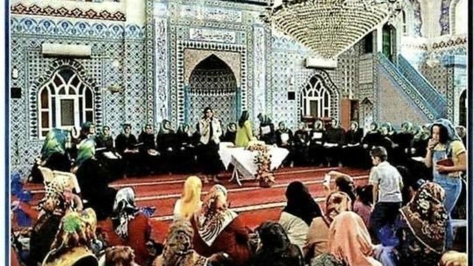 Eskiden günümüzdeki gibi camilerde ve mescitlerde siyaset ve parti propagandası yapılır mıydı?