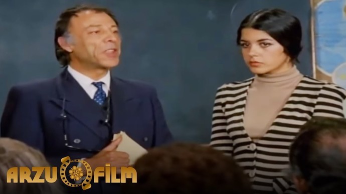 Öğrencilik yıllarınızda aileniz veli toplantılarına katılır mıydı?