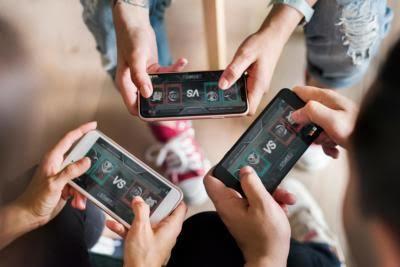 Oyunlarda sıkıldığınızda ya da  hevesiniz kalmadığı zaman telefonunuzdan oyunları siler misiniz?
