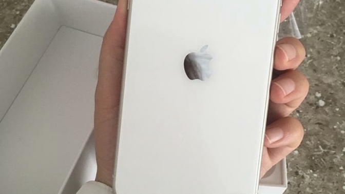 Kocama itaat ettim bana yeni telefon aldı güzel mi?