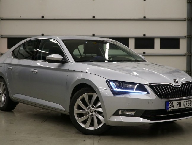 Passat satılıp, Skoda Superb alınır mı?