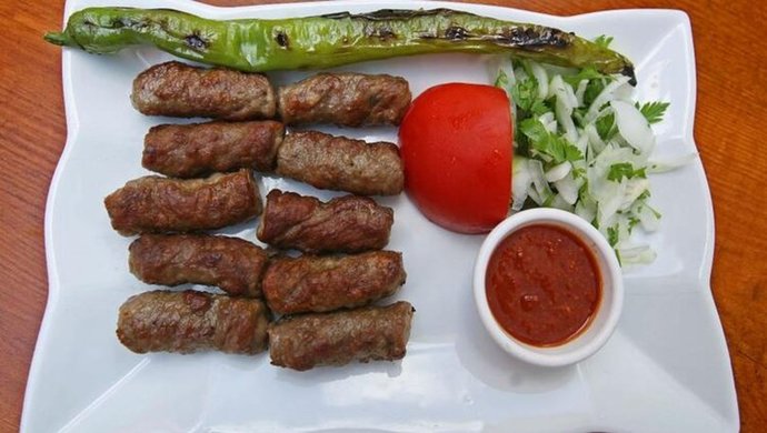 Hangi köfte daha lezzetli?