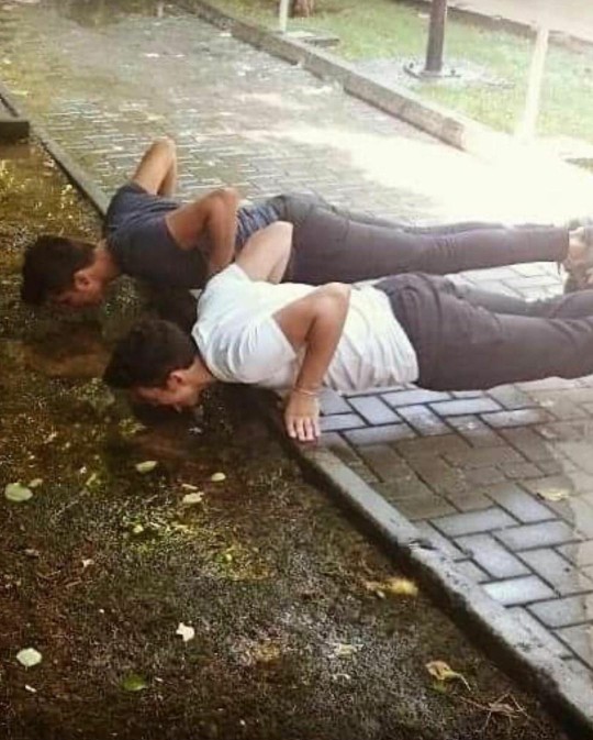 Ergenlik dönemlerinizde dönmek ister miydiniz 16- 18 yaşlarına?