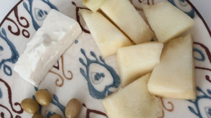 Sabahları kavun peynir yemek kahvaltı yerine geçer mi ?