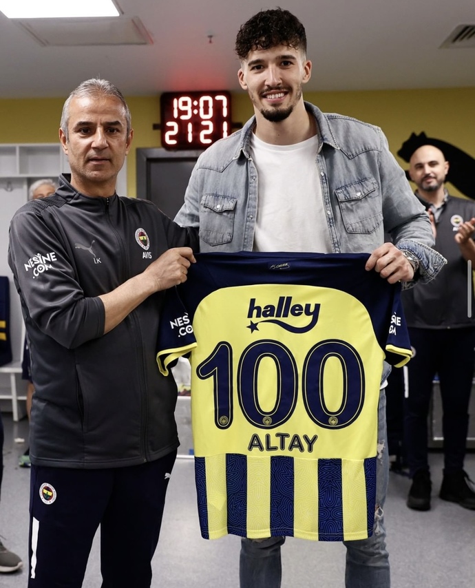 Sizce Fenerbahçenin yeni teknik direktörü kim olacak?