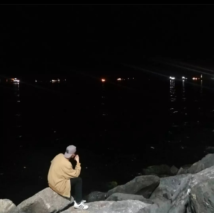 Gece denize çıplak girer misiniz?