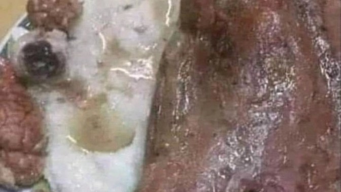 Gece olunca yemek yemeyi seven var mı?