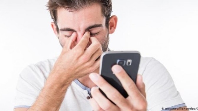 Telefon konuşması yapmadan önce ne söyleyeceğinin provasını yapar mısın?