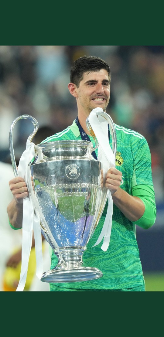 🏆🥇Dün gecenin kahramanı: 𝑻𝒉𝒊𝒃𝒂𝒖𝒕 𝑪𝒐𝒖𝒓𝒕𝒐𝒊𝒔🧤 performansını nasıl buldunuz?
