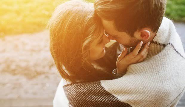 Sizce aşk kaç yaşındayken en güzel ve en masum duygularla yaşanır?