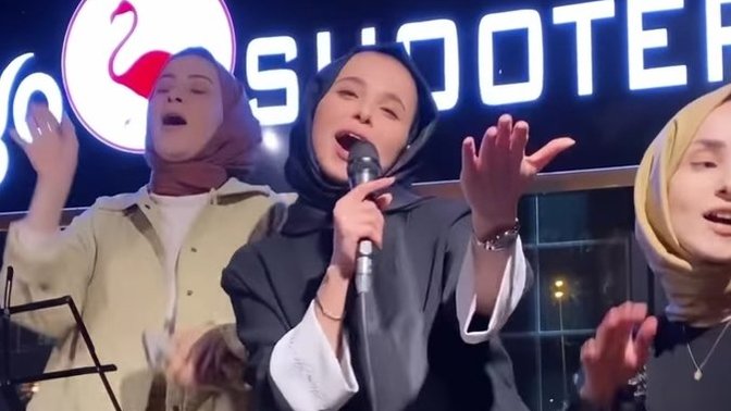 Kapalı kızların "kasıtlı, planlı" olarak aykırı hareket etmesi hakkında ne düşünüyorsunuz?