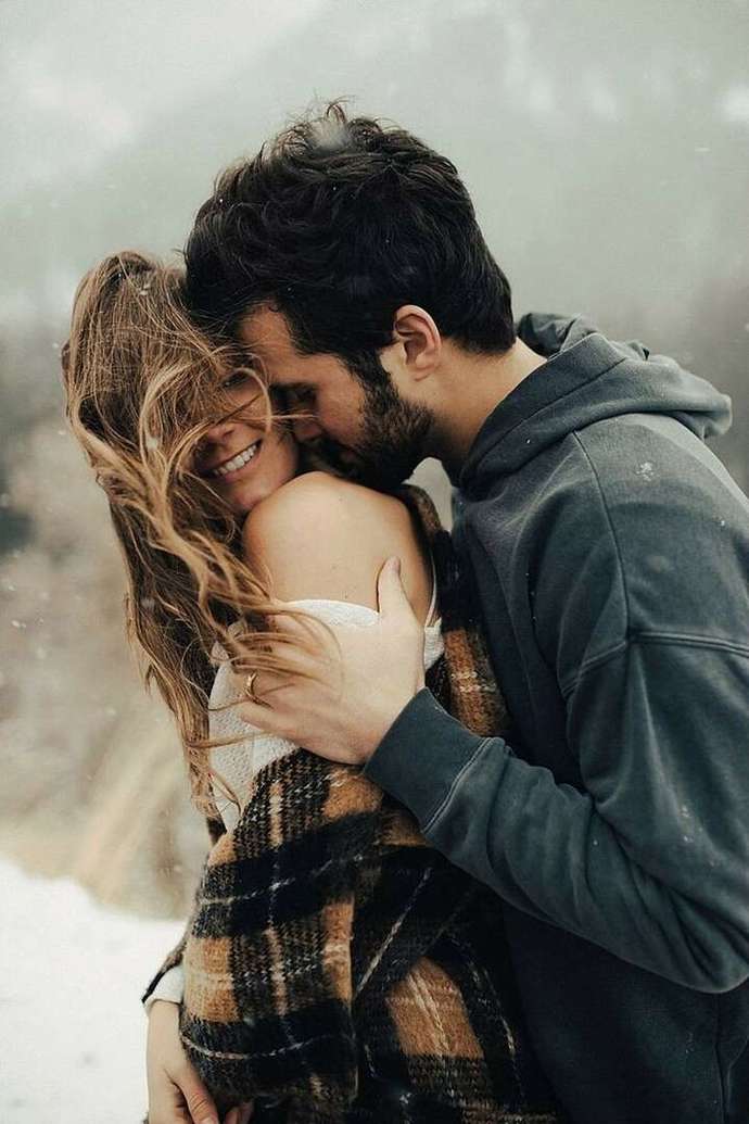 Kadınlar gerçekten romantik erkeklerden mi hoşlanırlar?