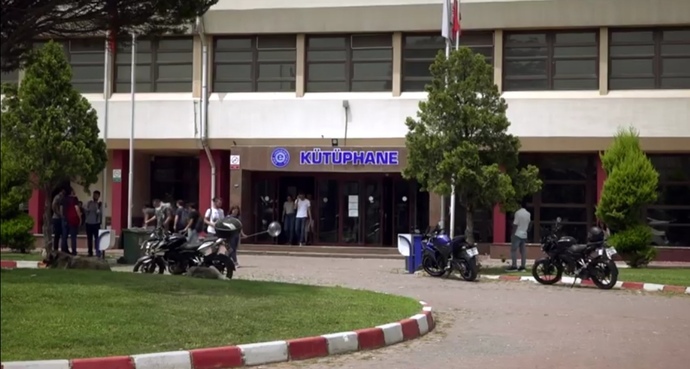 Okuduğu üniversite ve bölümü kendi çektiği fotoğraf/video ile anlatan 3 kişiye 100'er TL Trendyol çeki hediye📚!
