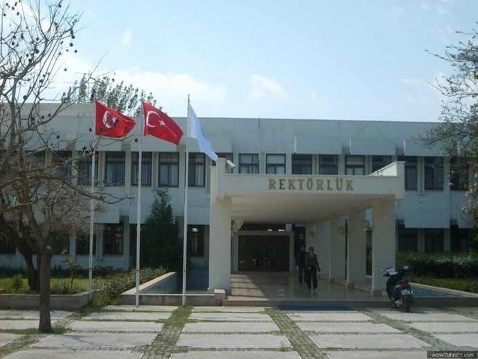 Okuduğu üniversite ve bölümü kendi çektiği fotoğraf/video ile anlatan 3 kişiye 100'er TL Trendyol çeki hediye📚!