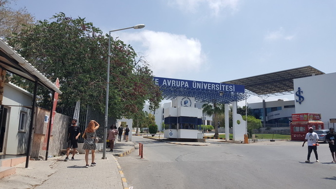 Okuduğu üniversite ve bölümü kendi çektiği fotoğraf/video ile anlatan 3 kişiye 100'er TL Trendyol çeki hediye📚!