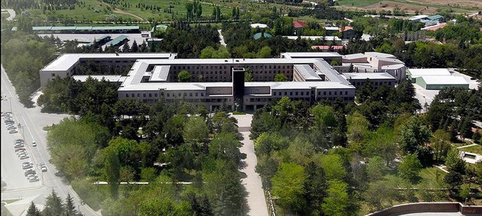 Okuduğu üniversite ve bölümü kendi çektiği fotoğraf/video ile anlatan 3 kişiye 100'er TL Trendyol çeki hediye📚!