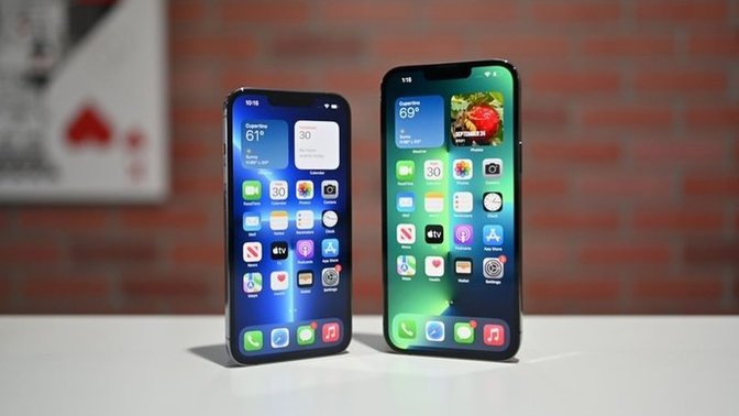 Türkiye'deki insanların %70'inin asgari ücret aldığını baz alırsak çoğu insanın Iphone kullanması biraz absürt gelmiyor mu?