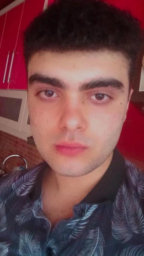 Android telefonlarda fotoğraflar niye tost makinası gibi çekiyor iphone farklı androidte farklı sebebi ?