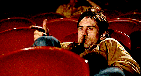 İzlemeyen çok şey kaybeder dediğiniz favori film ya da diziniz var mı?