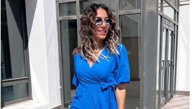 Sizce elbisenin hangi rengi güzel?
