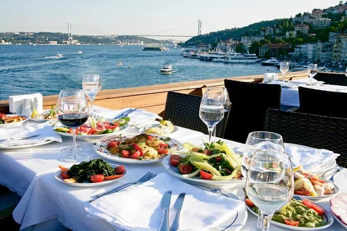 Açık havada yemek mi tercihiniz yoksa kapalı mekanlarda mı?