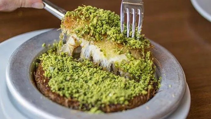 Künefe mi, waffle mı?