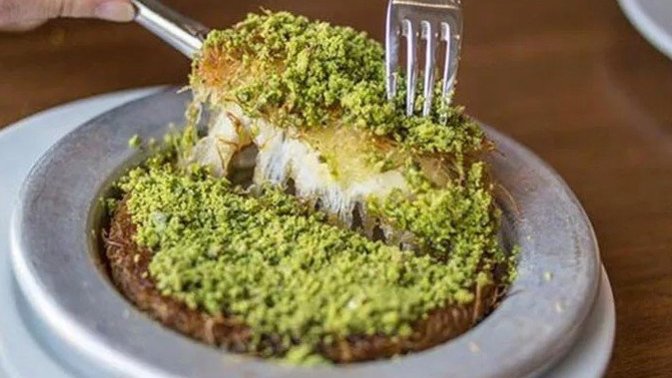 Künefe mi, waffle mı?