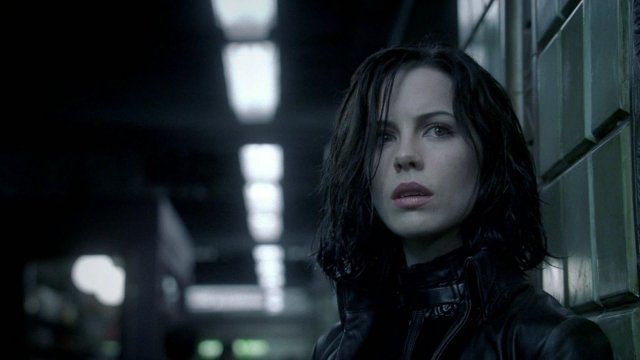 Karanlıklar Ülkesi (Underworld) filmini izlediniz mi?