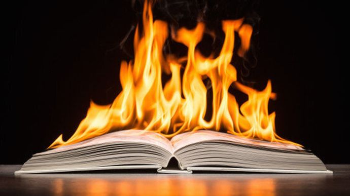 Adı bile merak uyandıran bir kitap var mı denk geldiğiniz?