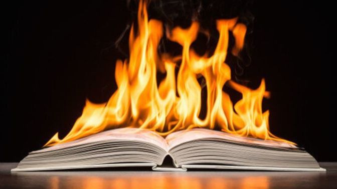 Adı bile merak uyandıran bir kitap var mı denk geldiğiniz?