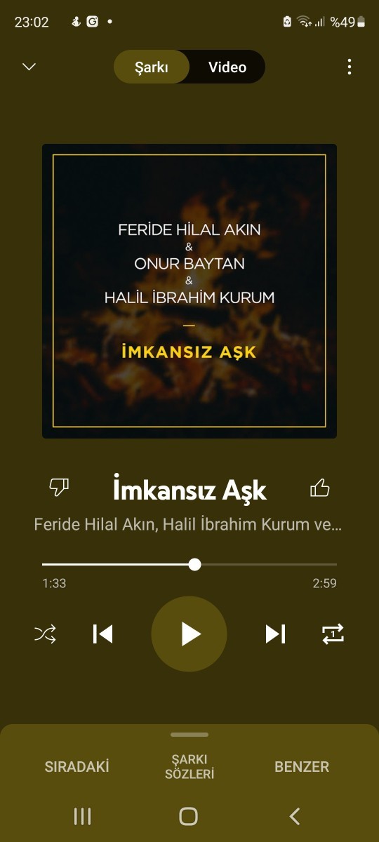 Anlık olarak hangi şarkıyı dinliyorsunuz?