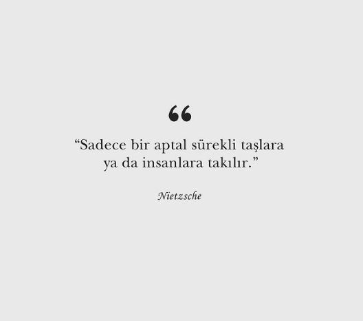 Kendisinden başka herkesi seven birisi gerçekten mutlu olabilir mi?
