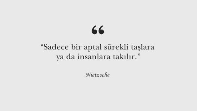 Kendisinden başka herkesi seven birisi gerçekten mutlu olabilir mi?